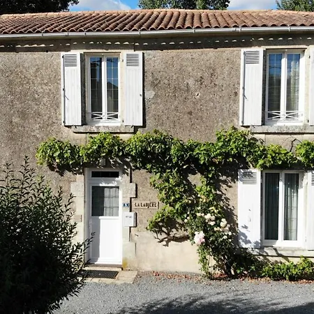 La Laujere D'hôtes Harmonie La Caillère
